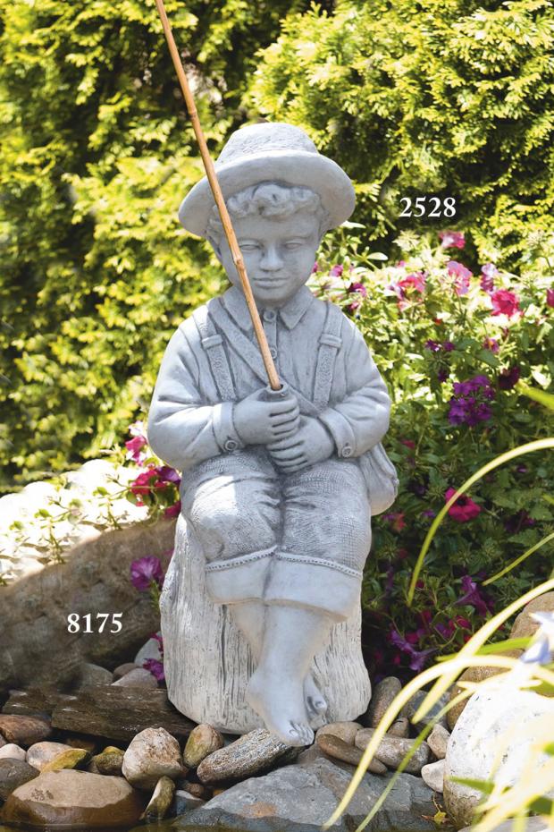 Small Huck Finn – Massarelli Lawn Ornaments