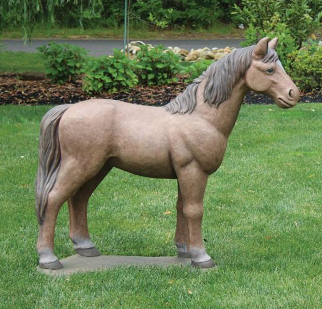 Large Horse – Massarelli Lawn Ornaments