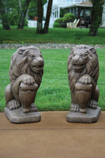 
      19" Lion With Shield - Right
      