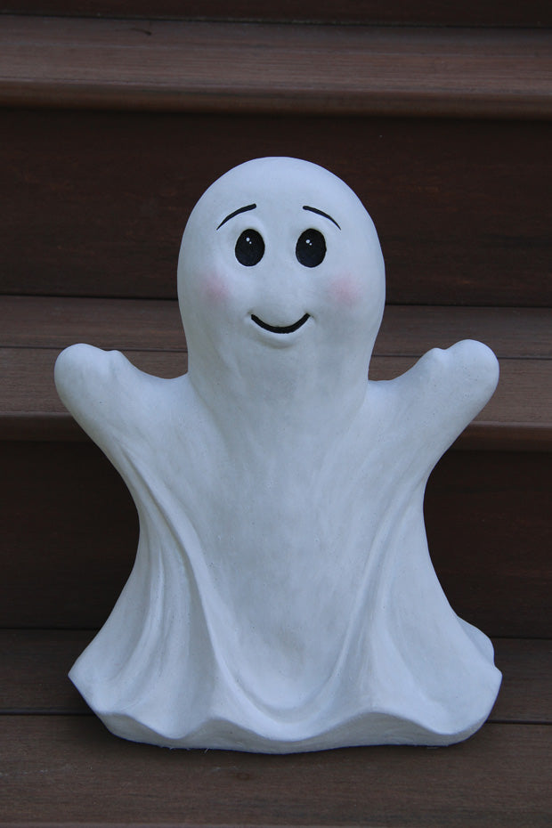 Contemporary Ghost – Massarelli Lawn Ornaments