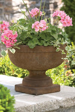 Urns & Planters